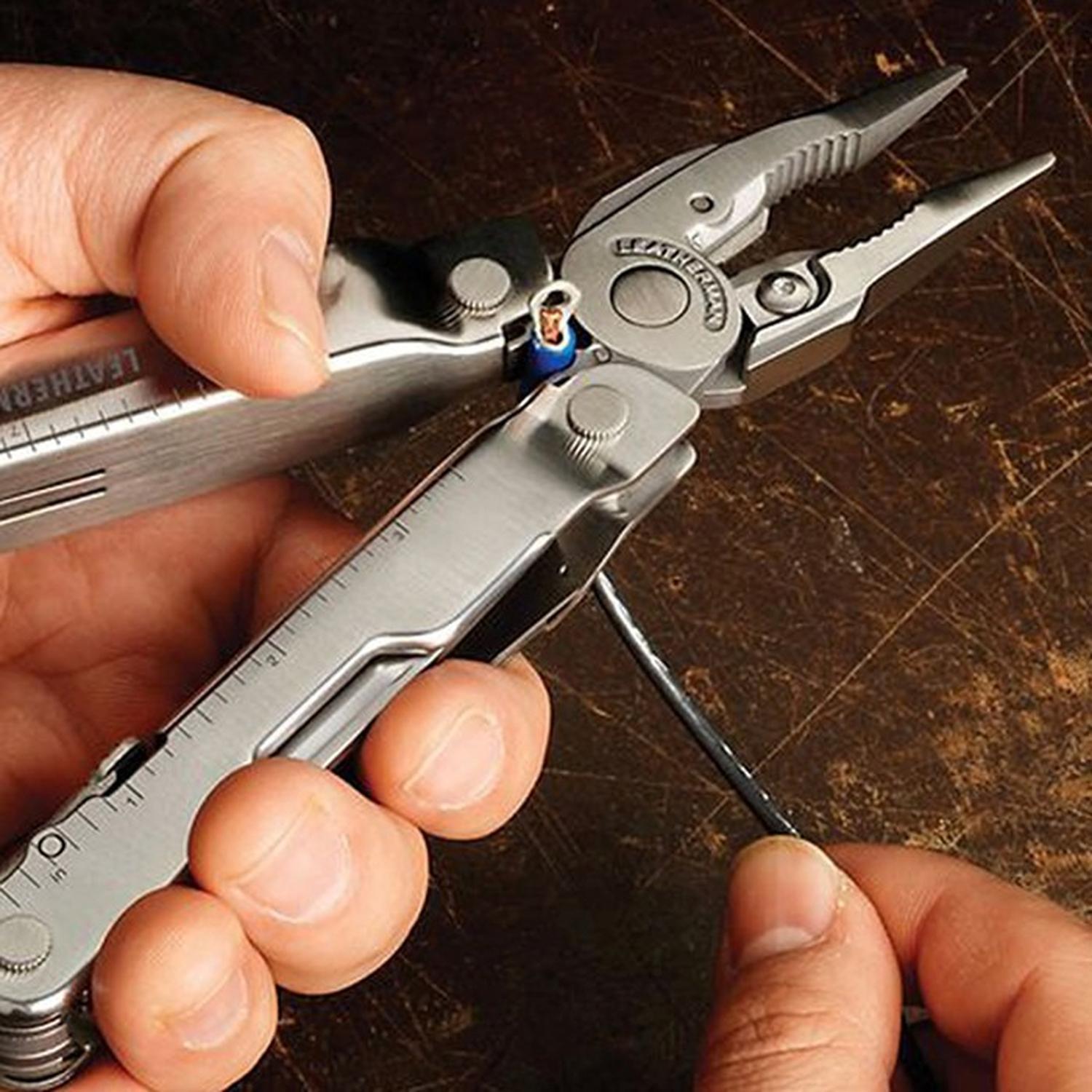 LEATHERMAN LEA-005-029 Multiherrameinta SUPER TOOL 300 plata